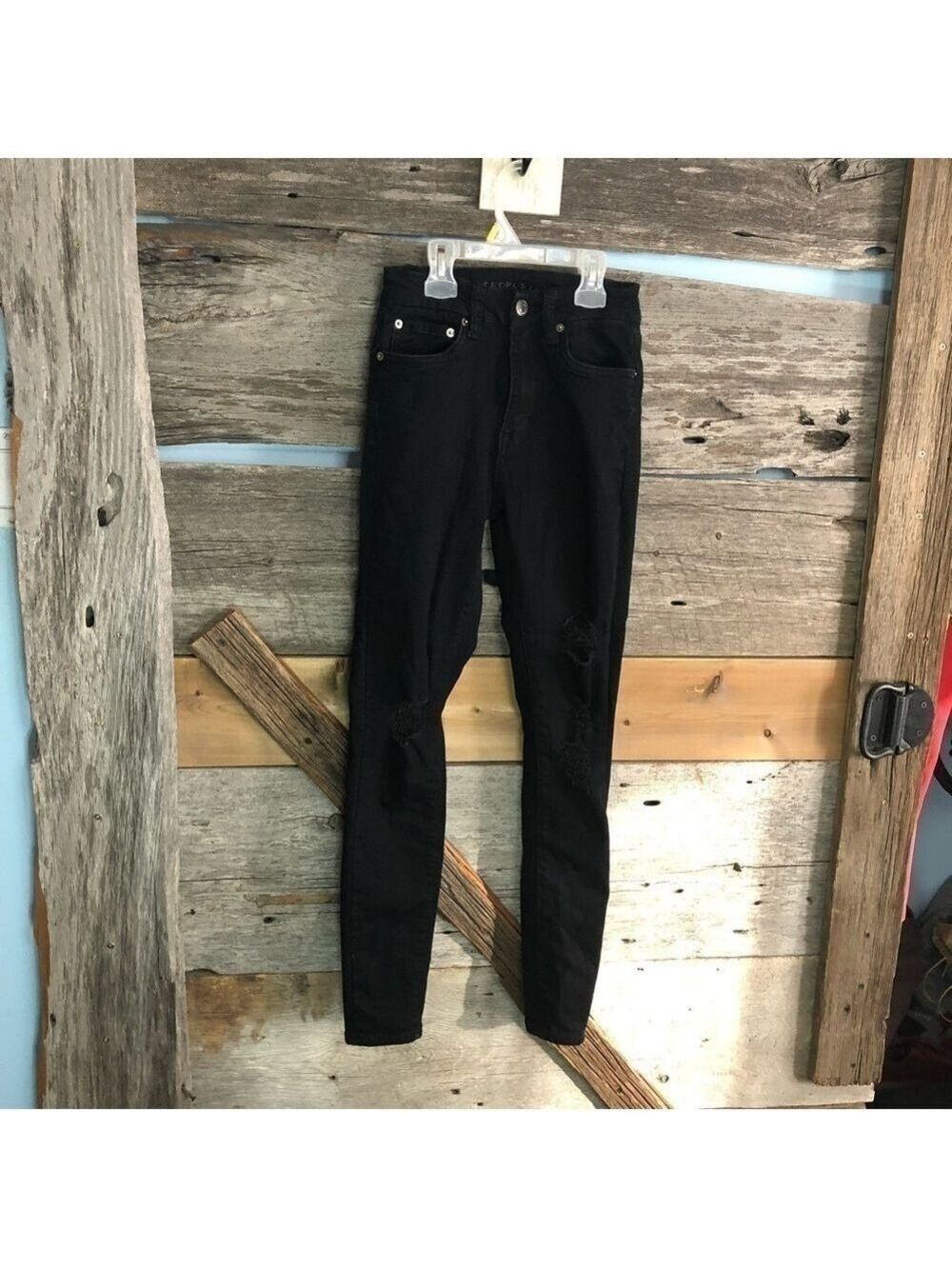 AEROPOSTALE Size 2 Black Distressed High Rise Curvy Jeggings